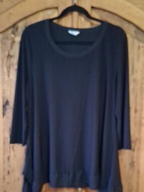 Black Scoop Neck Tunic Top - Classic Everyday Layering